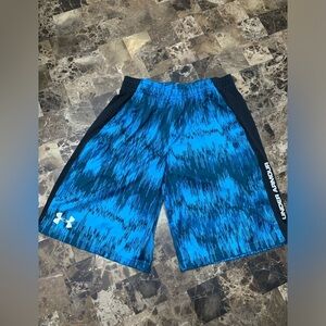 Under Armour activewear short size large